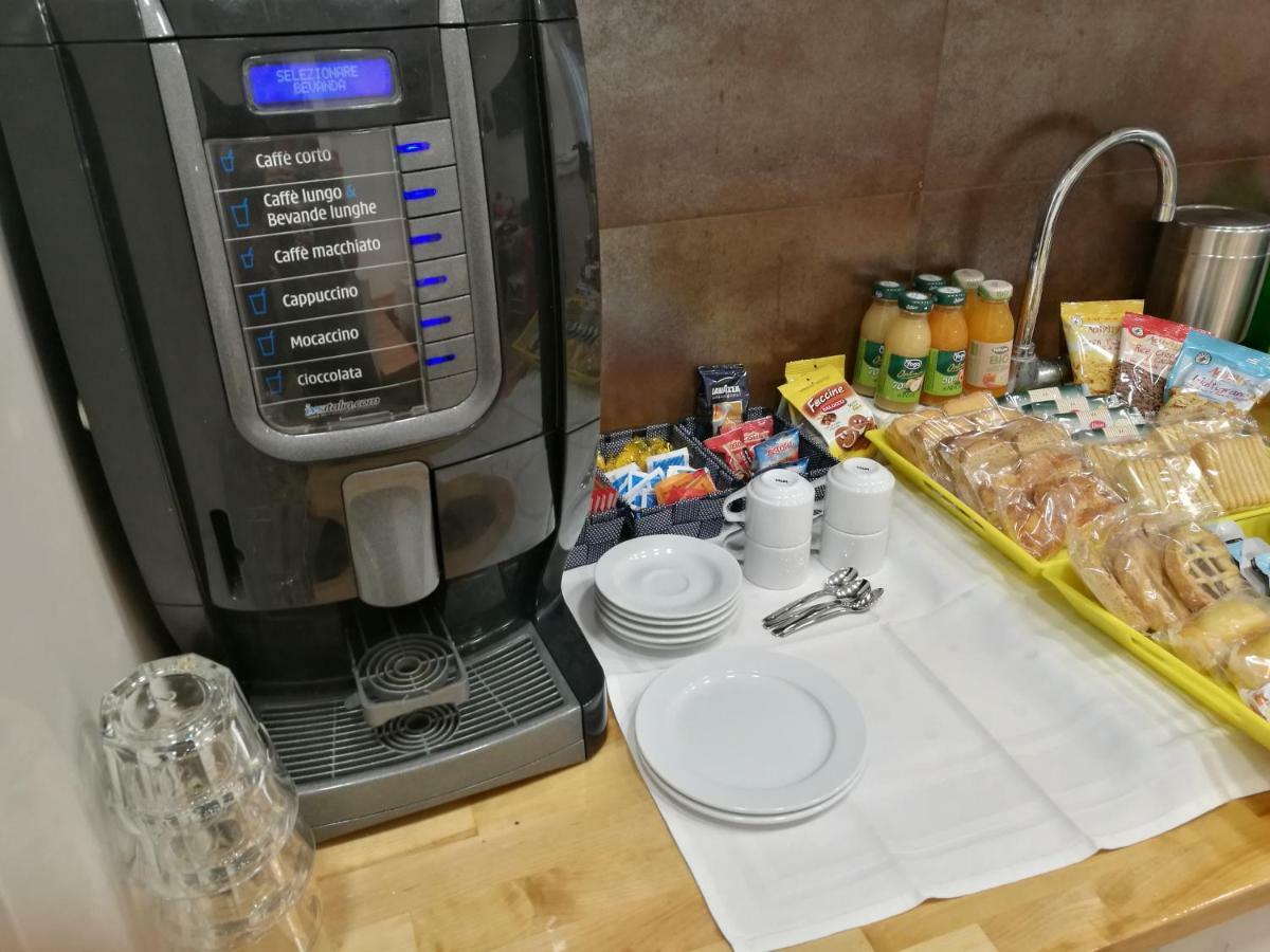 Al Trenino Accomodation Otel Roma Dış mekan fotoğraf