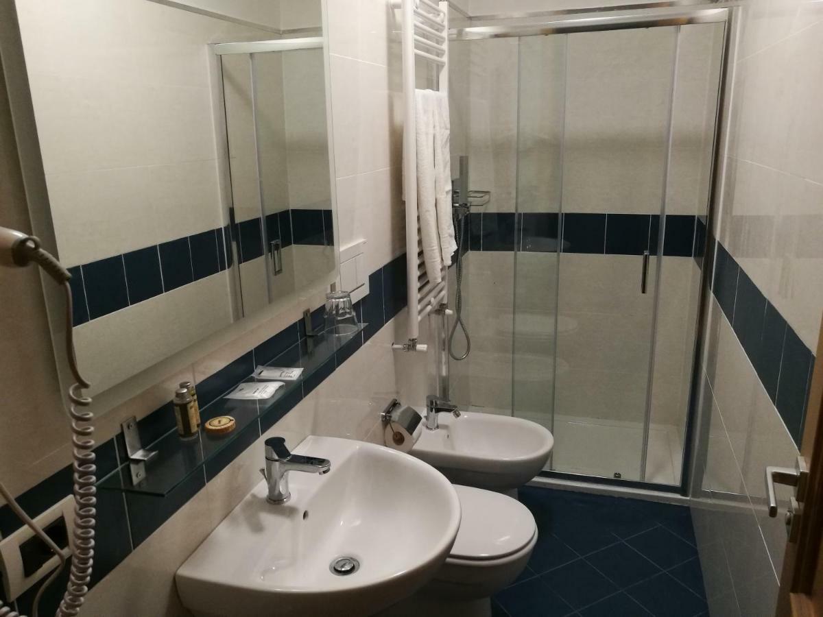 Al Trenino Accomodation Otel Roma Dış mekan fotoğraf