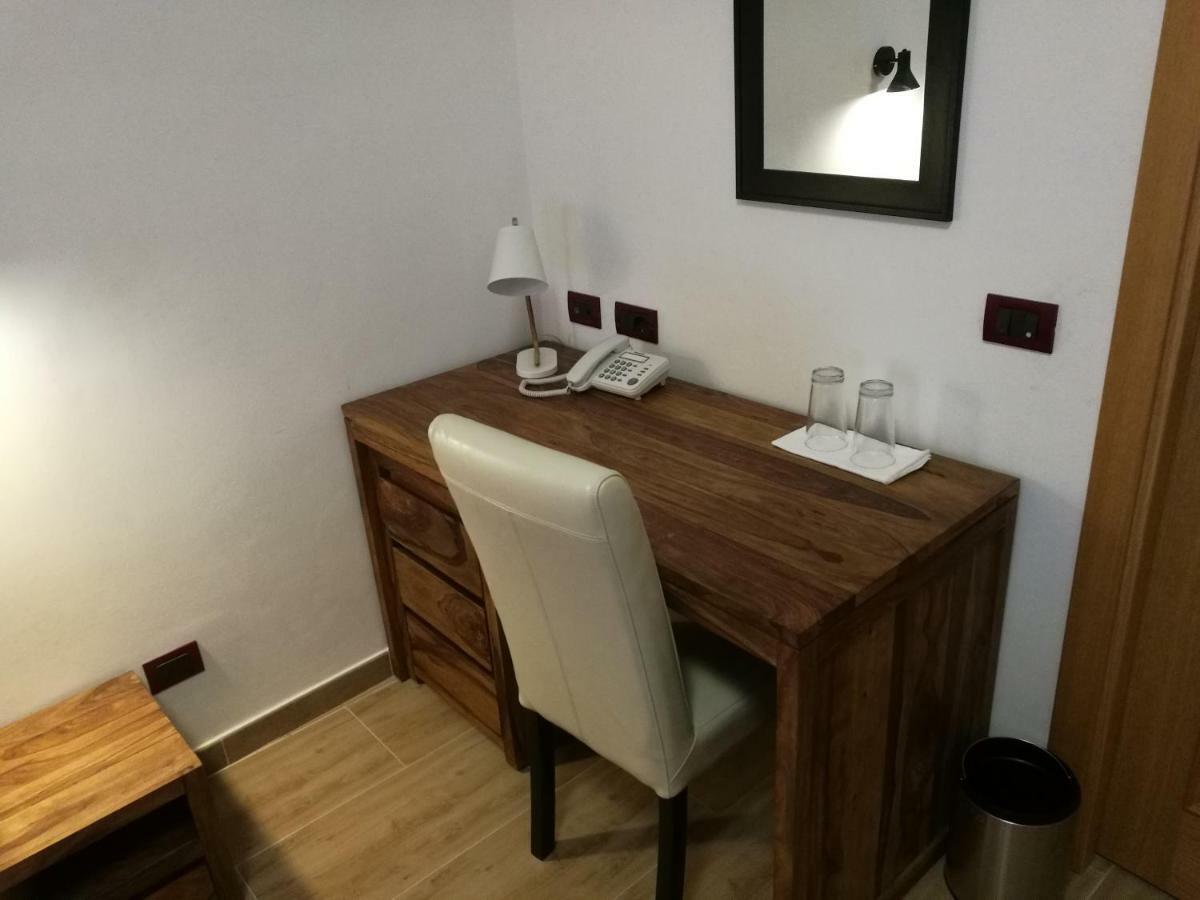 Al Trenino Accomodation Otel Roma Dış mekan fotoğraf